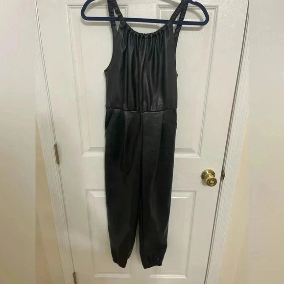 ZARA Faux Leather Cropped Girls Sleeveless Jumpsuit Sz 11/12 Buttery Soft - Picture 5 of 16